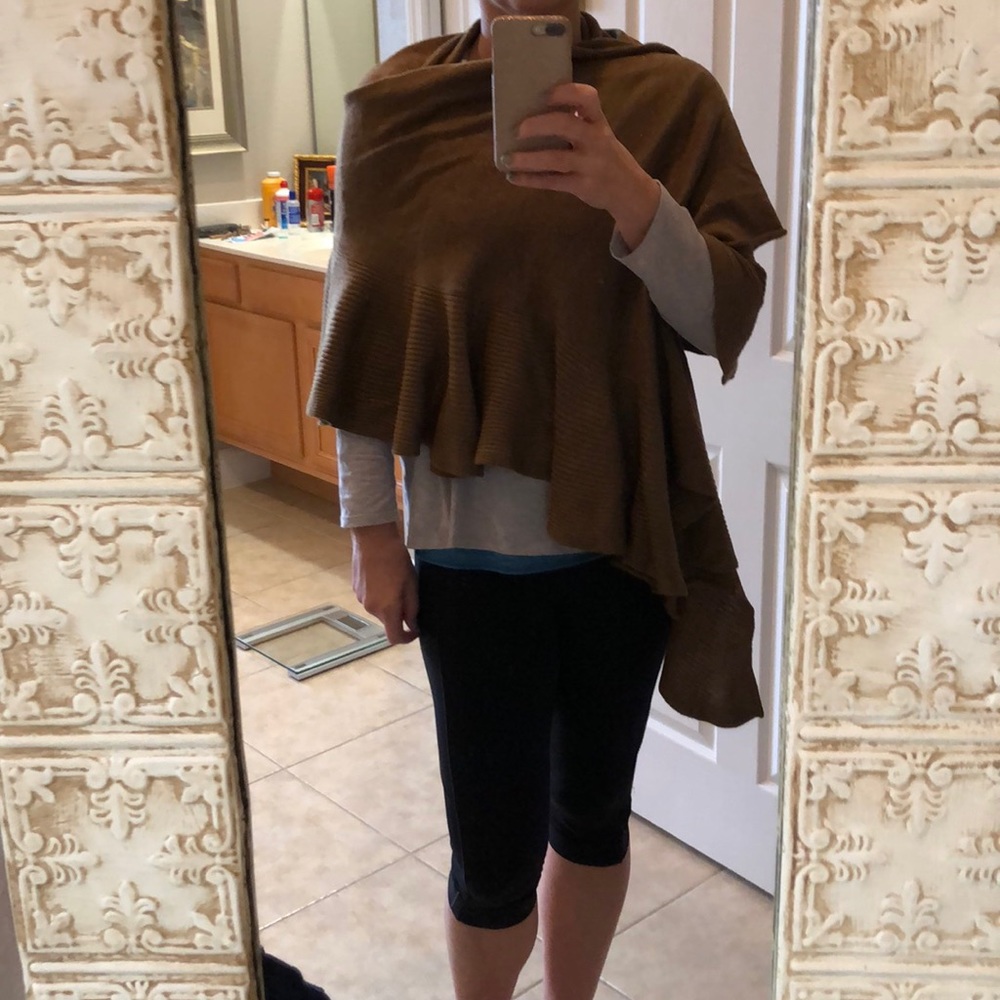NWT. Beautiful wrap with a hint of sparkle.